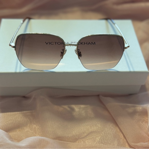 Victoria Beckham Gold Square Navigator Sunglasses VB214SA 725 Brown Gradient - Picture 6 of 8